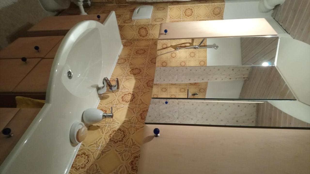 Casa La Collina Delle Ginestre Apartman Eberbach  Kültér fotó